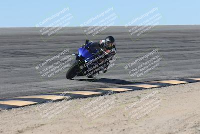 media/Oct-13-2025-Moto Forza (Mon) [[a66d839500]]/4-C Group/Session 2 (Bowl)/